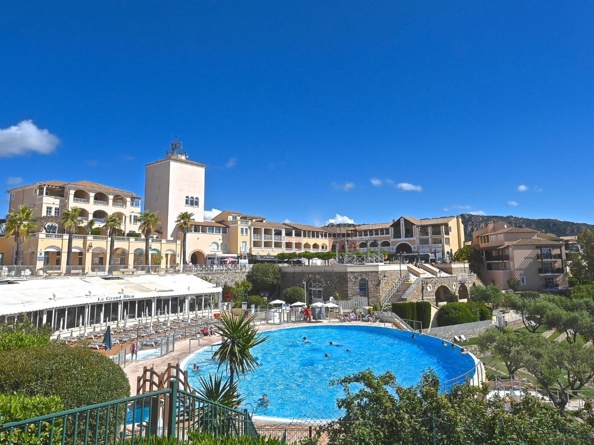 Apartment Village Cap Esterel - L'Esquinade-31 By Interhome Saint-Raphaël Екстериор снимка